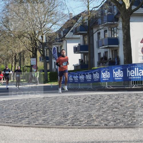 06.04.2025 - 44. Internationalen Wilhelmsburger Insellauf Luisa Fischer http://msf.ph/oto/7558131 06.04.2025 10:22:04 Ziel 3461, 4590 meine-sportfotos.de