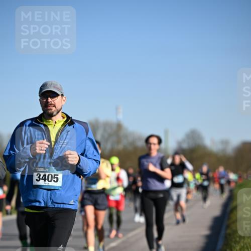 06.04.2025 - 44. Internationalen Wilhelmsburger Insellauf Dr. Thomas Lammeyer http://msf.ph/oto/7558133 06.04.2025 09:34:13 Laufen 3405, 9 meine-sportfotos.de