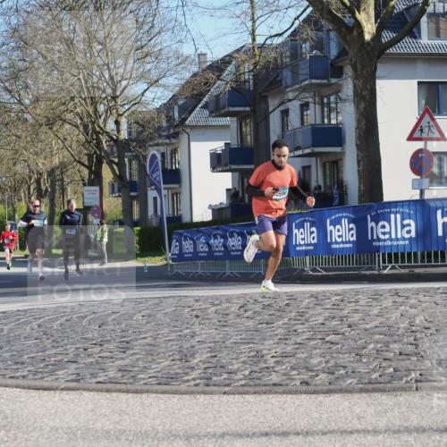 06.04.2025 - 44. Internationalen Wilhelmsburger Insellauf Luisa Fischer http://msf.ph/oto/7558144 06.04.2025 10:22:05 Ziel 590, 3461 meine-sportfotos.de