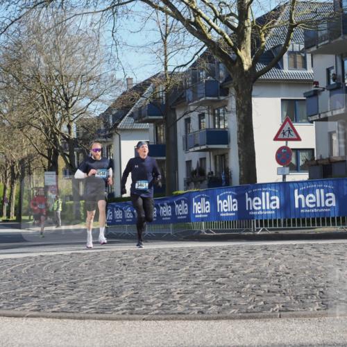 06.04.2025 - 44. Internationalen Wilhelmsburger Insellauf Luisa Fischer http://msf.ph/oto/7558166 06.04.2025 10:22:08 Ziel 3553, 4548, 3461 meine-sportfotos.de