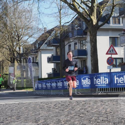 06.04.2025 - 44. Internationalen Wilhelmsburger Insellauf Luisa Fischer http://msf.ph/oto/7558189 06.04.2025 10:22:23 Ziel 4311 meine-sportfotos.de
