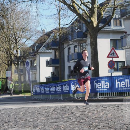 06.04.2025 - 44. Internationalen Wilhelmsburger Insellauf Luisa Fischer http://msf.ph/oto/7558192 06.04.2025 10:22:23 Ziel 4311 meine-sportfotos.de