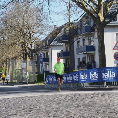 06.04.2025 - 44. Internationalen Wilhelmsburger Insellauf Luisa Fischer http://msf.ph/oto/7558199 06.04.2025 10:22:26 Ziel  meine-sportfotos.de