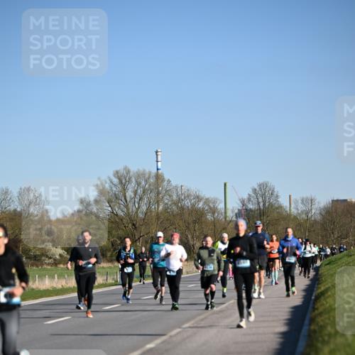 06.04.2025 - 44. Internationalen Wilhelmsburger Insellauf Dr. Thomas Lammeyer http://msf.ph/oto/7558218 06.04.2025 09:34:21 Laufen  meine-sportfotos.de