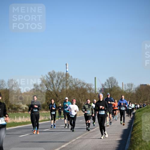 06.04.2025 - 44. Internationalen Wilhelmsburger Insellauf Dr. Thomas Lammeyer http://msf.ph/oto/7558220 06.04.2025 09:34:21 Laufen 3495, 3797, 45, 30, 1538, 4599 meine-sportfotos.de