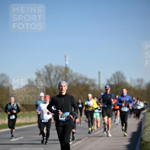 06.04.2025 - 44. Internationalen Wilhelmsburger Insellauf Dr. Thomas Lammeyer http://msf.ph/oto/7558245 06.04.2025 09:34:24 Laufen 4599 meine-sportfotos.de