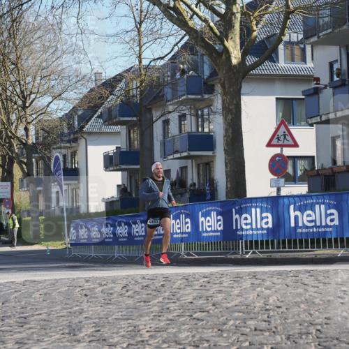 06.04.2025 - 44. Internationalen Wilhelmsburger Insellauf Luisa Fischer http://msf.ph/oto/7558255 06.04.2025 10:22:55 Ziel 4493 meine-sportfotos.de