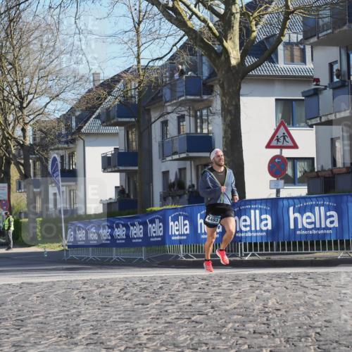 06.04.2025 - 44. Internationalen Wilhelmsburger Insellauf Luisa Fischer http://msf.ph/oto/7558260 06.04.2025 10:22:55 Ziel  meine-sportfotos.de