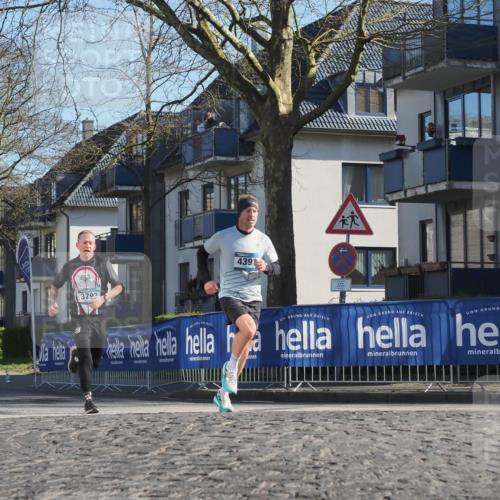 06.04.2025 - 44. Internationalen Wilhelmsburger Insellauf Luisa Fischer http://msf.ph/oto/7558295 06.04.2025 10:23:17 Ziel 3792, 439 meine-sportfotos.de