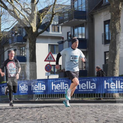 06.04.2025 - 44. Internationalen Wilhelmsburger Insellauf Luisa Fischer http://msf.ph/oto/7558298 06.04.2025 10:23:17 Ziel 3792, 4391 meine-sportfotos.de