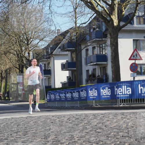 06.04.2025 - 44. Internationalen Wilhelmsburger Insellauf Luisa Fischer http://msf.ph/oto/7558321 06.04.2025 10:23:29 Ziel 4464 meine-sportfotos.de