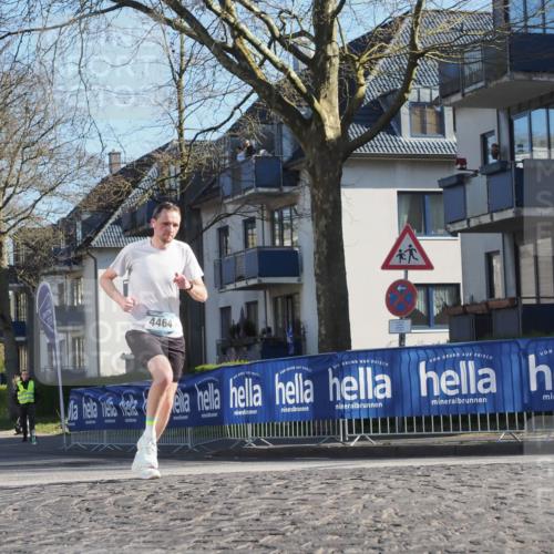 06.04.2025 - 44. Internationalen Wilhelmsburger Insellauf Luisa Fischer http://msf.ph/oto/7558328 06.04.2025 10:23:30 Ziel 4464 meine-sportfotos.de