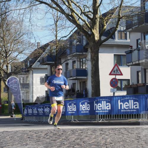 06.04.2025 - 44. Internationalen Wilhelmsburger Insellauf Luisa Fischer http://msf.ph/oto/7558355 06.04.2025 10:23:56 Ziel 3164 meine-sportfotos.de
