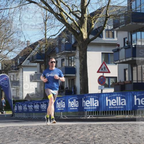 06.04.2025 - 44. Internationalen Wilhelmsburger Insellauf Luisa Fischer http://msf.ph/oto/7558356 06.04.2025 10:23:56 Ziel  meine-sportfotos.de