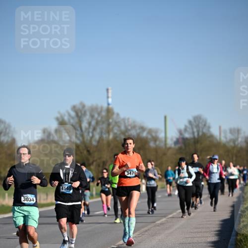 06.04.2025 - 44. Internationalen Wilhelmsburger Insellauf Dr. Thomas Lammeyer http://msf.ph/oto/7558391 06.04.2025 09:34:34 Laufen 3034, 4140, 3470 meine-sportfotos.de