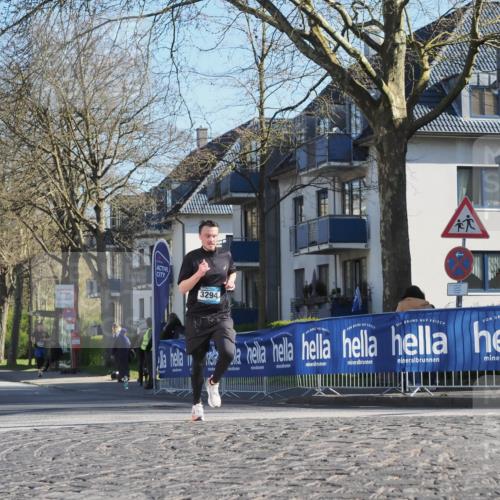 06.04.2025 - 44. Internationalen Wilhelmsburger Insellauf Luisa Fischer http://msf.ph/oto/7558416 06.04.2025 10:24:19 Ziel 3294 meine-sportfotos.de