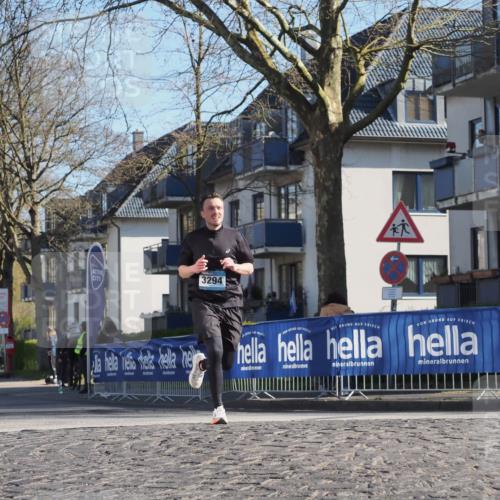 06.04.2025 - 44. Internationalen Wilhelmsburger Insellauf Luisa Fischer http://msf.ph/oto/7558421 06.04.2025 10:24:19 Ziel 3294 meine-sportfotos.de