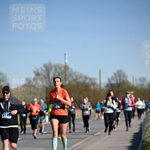 06.04.2025 - 44. Internationalen Wilhelmsburger Insellauf Dr. Thomas Lammeyer http://msf.ph/oto/7558423 06.04.2025 09:34:35 Laufen 4140, 3470 meine-sportfotos.de