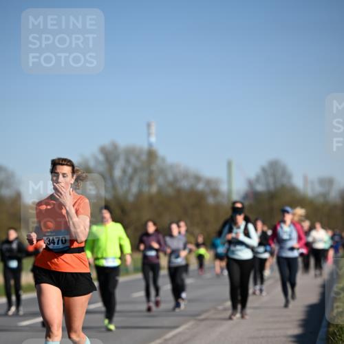 06.04.2025 - 44. Internationalen Wilhelmsburger Insellauf Dr. Thomas Lammeyer http://msf.ph/oto/7558455 06.04.2025 09:34:37 Laufen 3470 meine-sportfotos.de