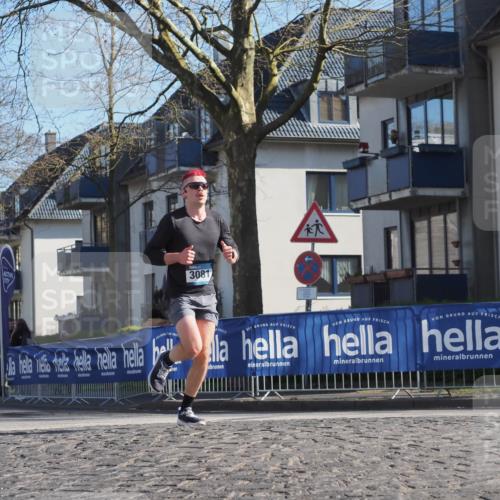 06.04.2025 - 44. Internationalen Wilhelmsburger Insellauf Luisa Fischer http://msf.ph/oto/7558460 06.04.2025 10:24:24 Ziel 3081 meine-sportfotos.de