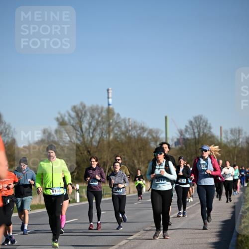 06.04.2025 - 44. Internationalen Wilhelmsburger Insellauf Dr. Thomas Lammeyer http://msf.ph/oto/7558473 06.04.2025 09:34:38 Laufen 3280, 3217, 3230, 5100, 438 meine-sportfotos.de
