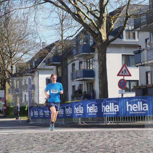 06.04.2025 - 44. Internationalen Wilhelmsburger Insellauf Luisa Fischer http://msf.ph/oto/7558492 06.04.2025 10:24:33 Ziel 4292 meine-sportfotos.de