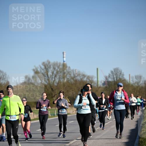 06.04.2025 - 44. Internationalen Wilhelmsburger Insellauf Dr. Thomas Lammeyer http://msf.ph/oto/7558509 06.04.2025 09:34:39 Laufen 421, 5100, 3280, 3277, 3217, 4384 meine-sportfotos.de