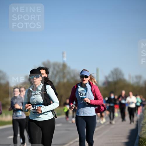 06.04.2025 - 44. Internationalen Wilhelmsburger Insellauf Dr. Thomas Lammeyer http://msf.ph/oto/7558573 06.04.2025 09:34:43 Laufen 438 meine-sportfotos.de