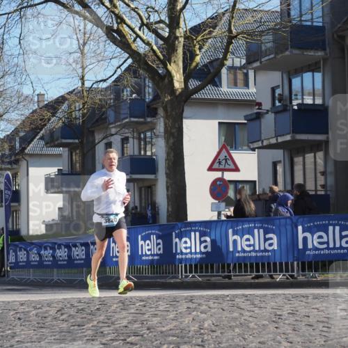 06.04.2025 - 44. Internationalen Wilhelmsburger Insellauf Luisa Fischer http://msf.ph/oto/7558615 06.04.2025 10:24:56 Ziel 3820 meine-sportfotos.de