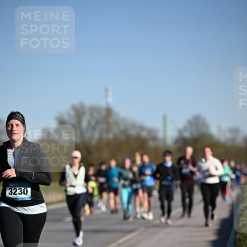 06.04.2025 - 44. Internationalen Wilhelmsburger Insellauf Dr. Thomas Lammeyer http://msf.ph/oto/7558681 06.04.2025 09:34:48 Laufen 3230 meine-sportfotos.de