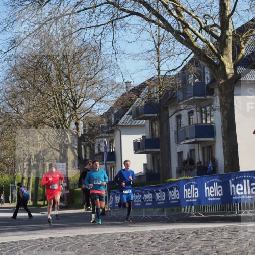 06.04.2025 - 44. Internationalen Wilhelmsburger Insellauf Luisa Fischer http://msf.ph/oto/7558718 06.04.2025 10:25:35 Ziel 3556, 5126, 5120 meine-sportfotos.de