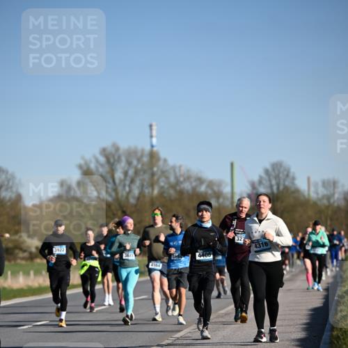 06.04.2025 - 44. Internationalen Wilhelmsburger Insellauf Dr. Thomas Lammeyer http://msf.ph/oto/7558724 06.04.2025 09:34:51 Laufen 3922, 3681, 368, 4408, 4184, 327, 4316 meine-sportfotos.de