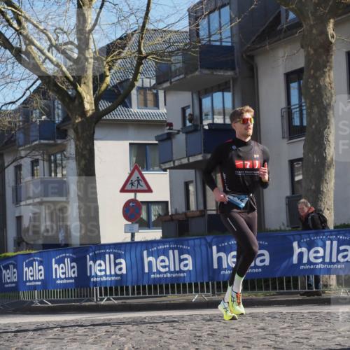 06.04.2025 - 44. Internationalen Wilhelmsburger Insellauf Luisa Fischer http://msf.ph/oto/7558814 06.04.2025 10:25:38 Ziel  meine-sportfotos.de