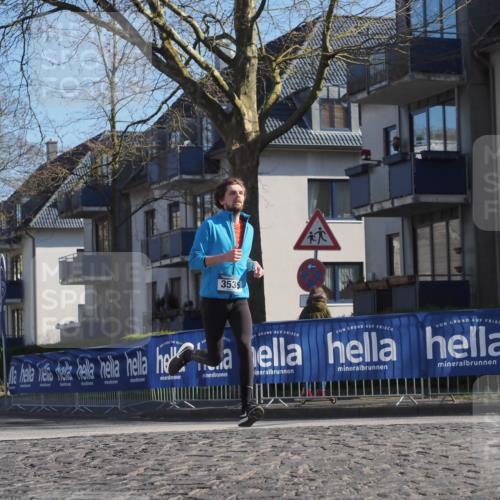 06.04.2025 - 44. Internationalen Wilhelmsburger Insellauf Luisa Fischer http://msf.ph/oto/7558818 06.04.2025 10:25:45 Ziel 3535 meine-sportfotos.de