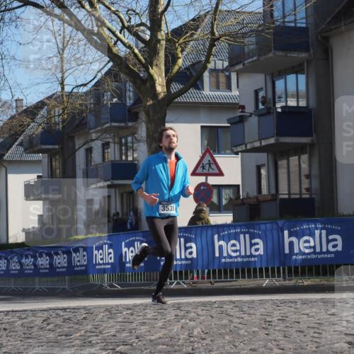 06.04.2025 - 44. Internationalen Wilhelmsburger Insellauf Luisa Fischer http://msf.ph/oto/7558820 06.04.2025 10:25:45 Ziel 3535 meine-sportfotos.de
