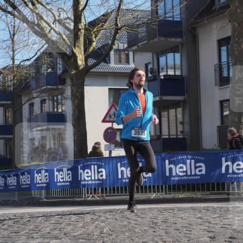 06.04.2025 - 44. Internationalen Wilhelmsburger Insellauf Luisa Fischer http://msf.ph/oto/7558832 06.04.2025 10:25:45 Ziel 3535 meine-sportfotos.de