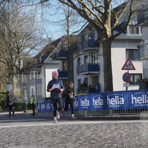 06.04.2025 - 44. Internationalen Wilhelmsburger Insellauf Luisa Fischer http://msf.ph/oto/7558858 06.04.2025 10:25:54 Ziel 3541, 3195, 3250 meine-sportfotos.de