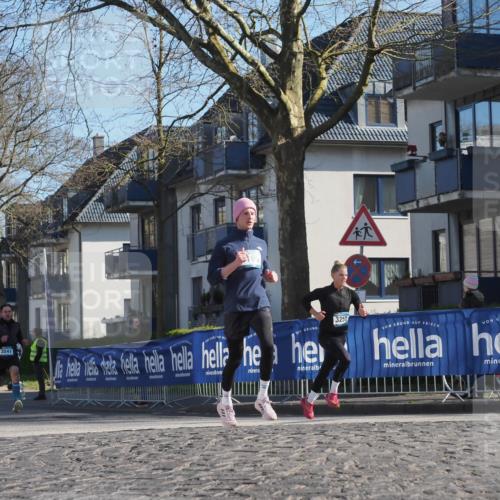 06.04.2025 - 44. Internationalen Wilhelmsburger Insellauf Luisa Fischer http://msf.ph/oto/7558879 06.04.2025 10:25:55 Ziel 3541, 3250 meine-sportfotos.de
