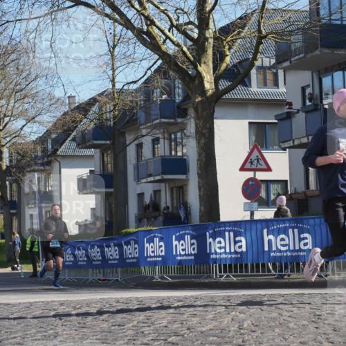 06.04.2025 - 44. Internationalen Wilhelmsburger Insellauf Luisa Fischer http://msf.ph/oto/7558908 06.04.2025 10:25:55 Ziel 3541, 3195 meine-sportfotos.de