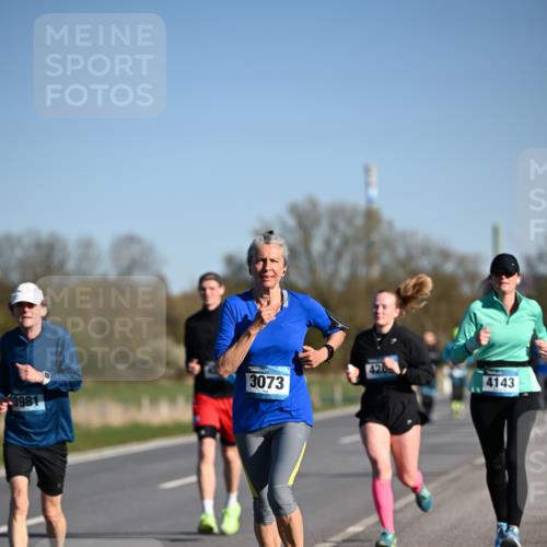 06.04.2025 - 44. Internationalen Wilhelmsburger Insellauf Dr. Thomas Lammeyer http://msf.ph/oto/7558976 06.04.2025 09:35:02 Laufen 4143, 3073, 3981 meine-sportfotos.de