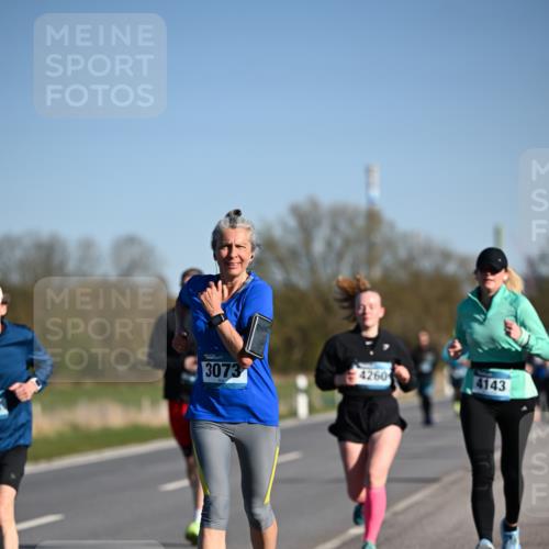06.04.2025 - 44. Internationalen Wilhelmsburger Insellauf Dr. Thomas Lammeyer http://msf.ph/oto/7558991 06.04.2025 09:35:03 Laufen 3073, 4260, 4143 meine-sportfotos.de