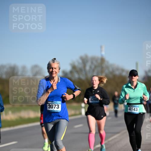06.04.2025 - 44. Internationalen Wilhelmsburger Insellauf Dr. Thomas Lammeyer http://msf.ph/oto/7559003 06.04.2025 09:35:03 Laufen 3073, 4260, 4143 meine-sportfotos.de