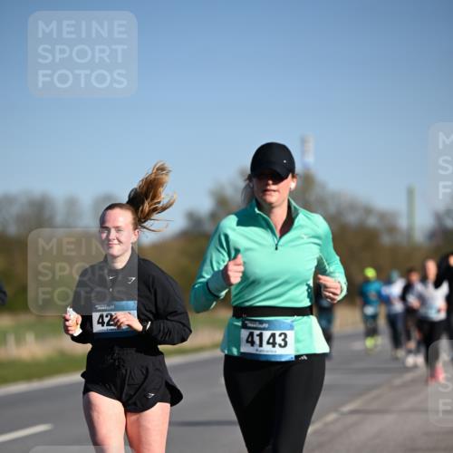 06.04.2025 - 44. Internationalen Wilhelmsburger Insellauf Dr. Thomas Lammeyer http://msf.ph/oto/7559071 06.04.2025 09:35:05 Laufen 42, 4143 meine-sportfotos.de