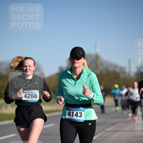 06.04.2025 - 44. Internationalen Wilhelmsburger Insellauf Dr. Thomas Lammeyer http://msf.ph/oto/7559079 06.04.2025 09:35:06 Laufen 7, 4260, 4143 meine-sportfotos.de