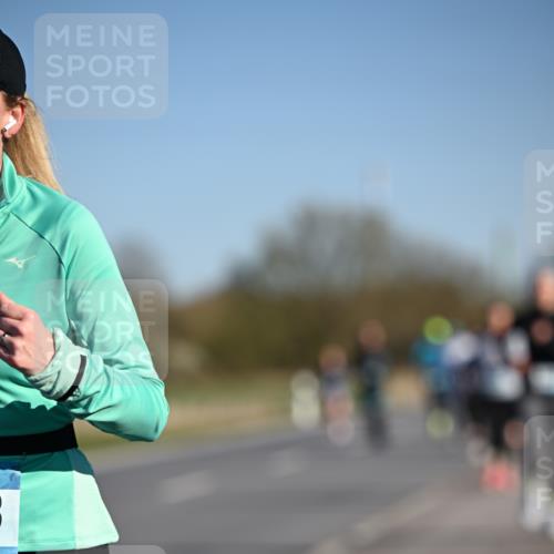 06.04.2025 - 44. Internationalen Wilhelmsburger Insellauf Dr. Thomas Lammeyer http://msf.ph/oto/7559123 06.04.2025 09:35:07 Laufen  meine-sportfotos.de