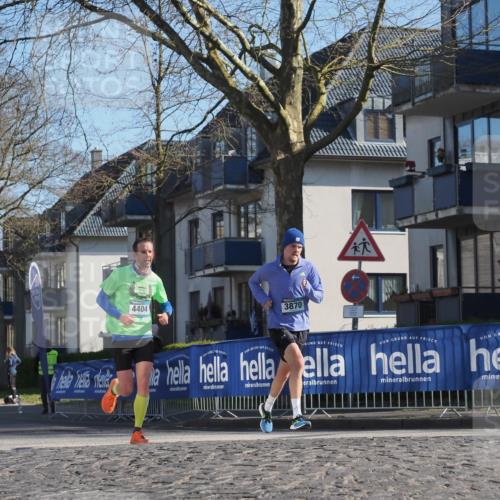 06.04.2025 - 44. Internationalen Wilhelmsburger Insellauf Luisa Fischer http://msf.ph/oto/7559148 06.04.2025 10:26:29 Ziel 4404, 3870 meine-sportfotos.de