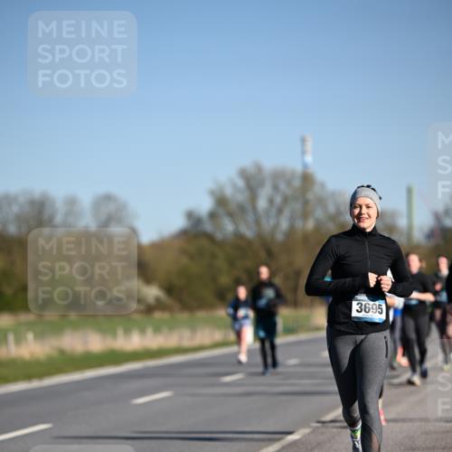 06.04.2025 - 44. Internationalen Wilhelmsburger Insellauf Dr. Thomas Lammeyer http://msf.ph/oto/7559155 06.04.2025 09:35:09 Laufen 3695 meine-sportfotos.de