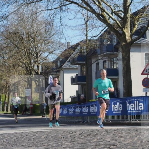 06.04.2025 - 44. Internationalen Wilhelmsburger Insellauf Luisa Fischer http://msf.ph/oto/7559267 06.04.2025 10:26:38 Ziel 4327, 3099, 4516 meine-sportfotos.de