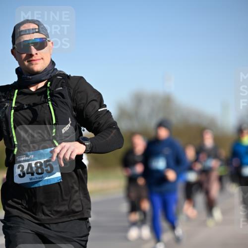 06.04.2025 - 44. Internationalen Wilhelmsburger Insellauf Dr. Thomas Lammeyer http://msf.ph/oto/7559305 06.04.2025 09:35:14 Laufen 3485 meine-sportfotos.de