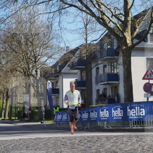 06.04.2025 - 44. Internationalen Wilhelmsburger Insellauf Luisa Fischer http://msf.ph/oto/7559351 06.04.2025 10:26:41 Ziel 4327 meine-sportfotos.de